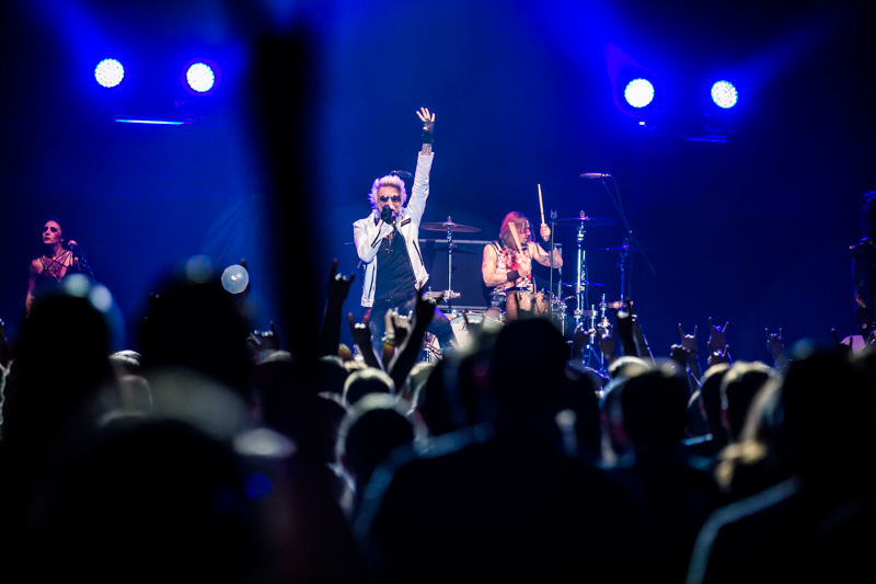 Sixx:A.M. - koncert: Sixx:A.M. ('Power Festival'), Łódź 'Atlas Arena' 7.06.2016